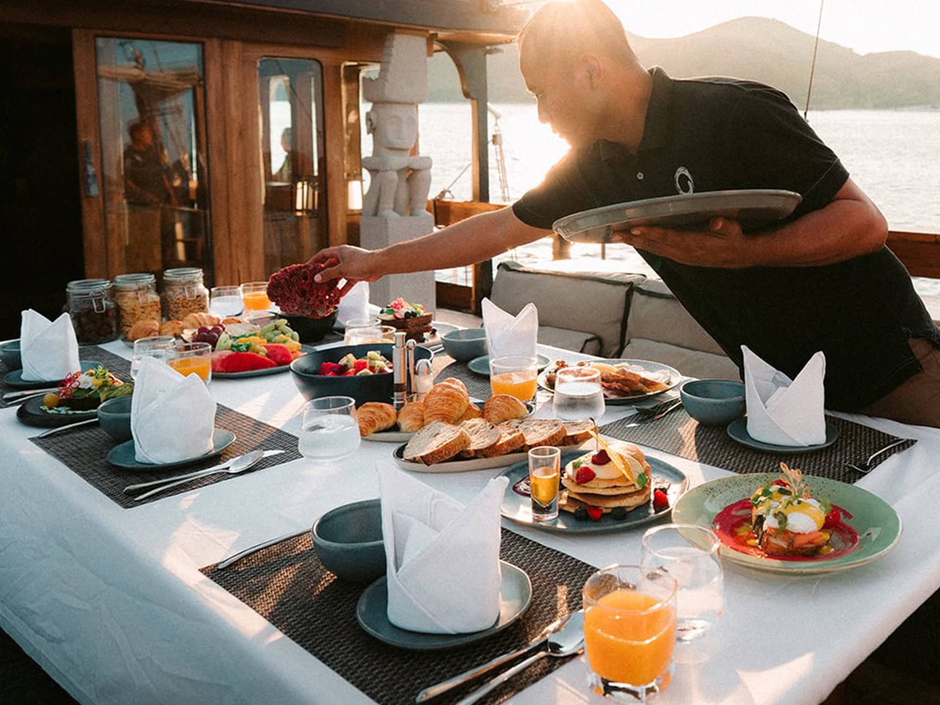On Board 8 oracle-yacht-gourmet-meal-service-on-sailing-phinisi