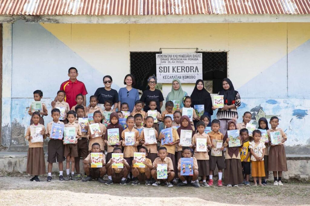 Book Donation for School in Kerora | Oracle Yacht